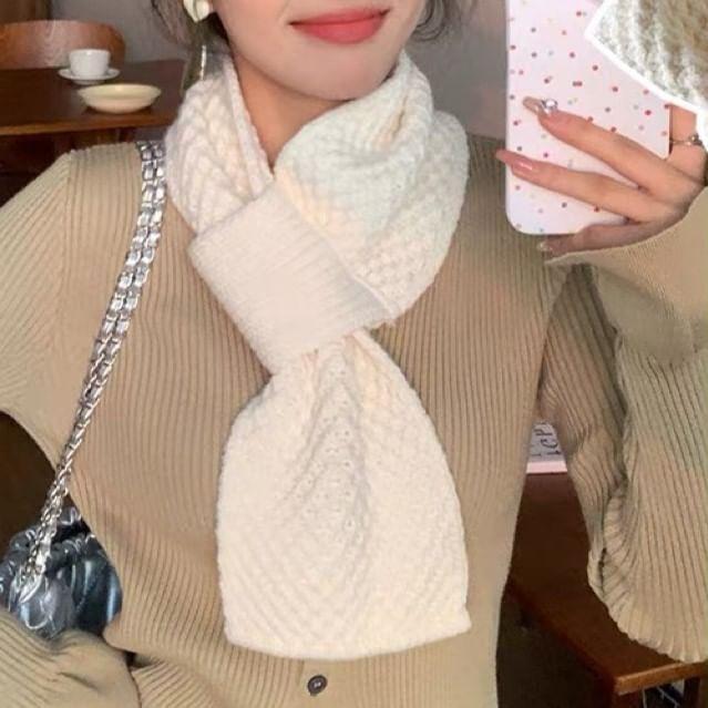 Plain Knit Scarf Product Image