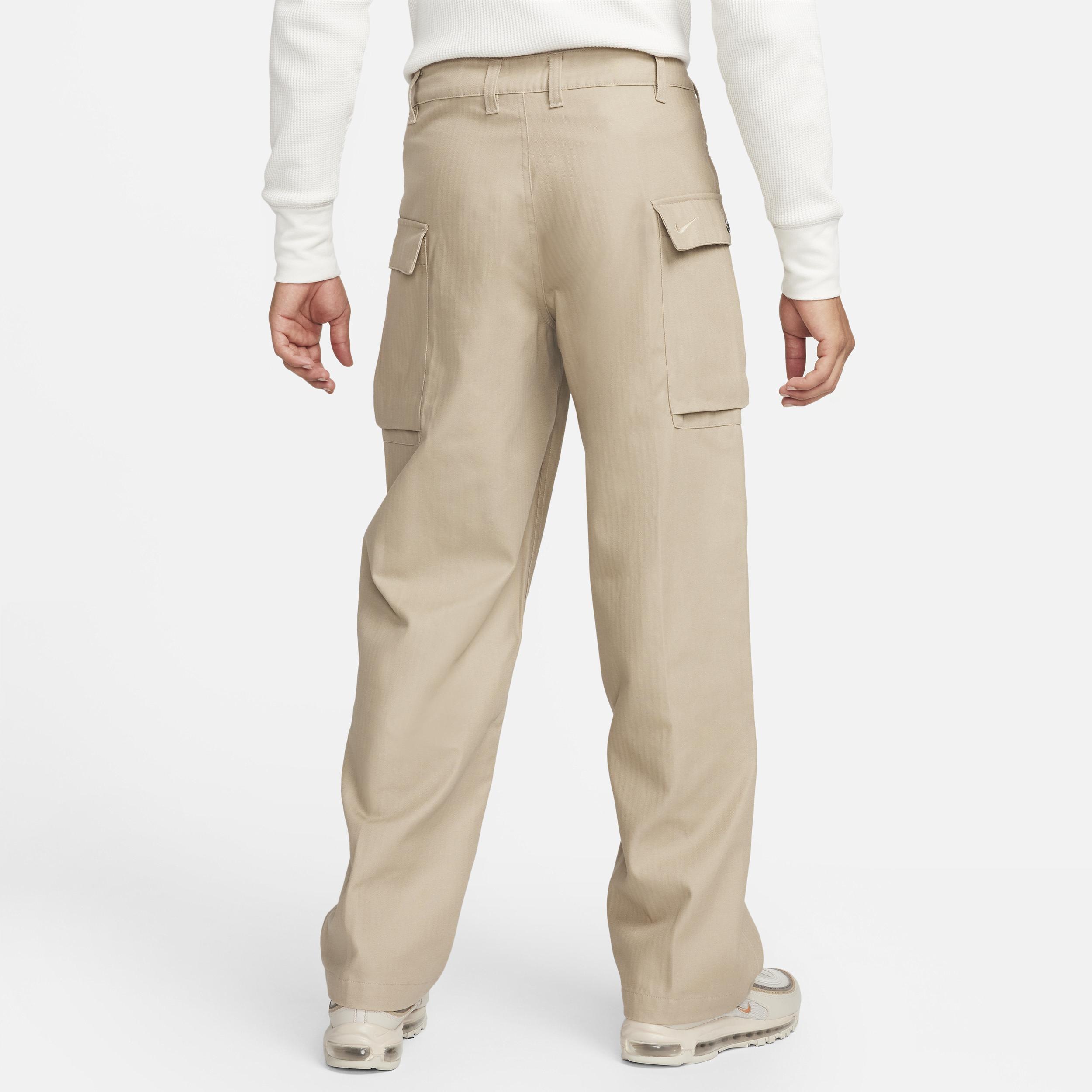 Nike Life Men's Cargo Pants Product Image