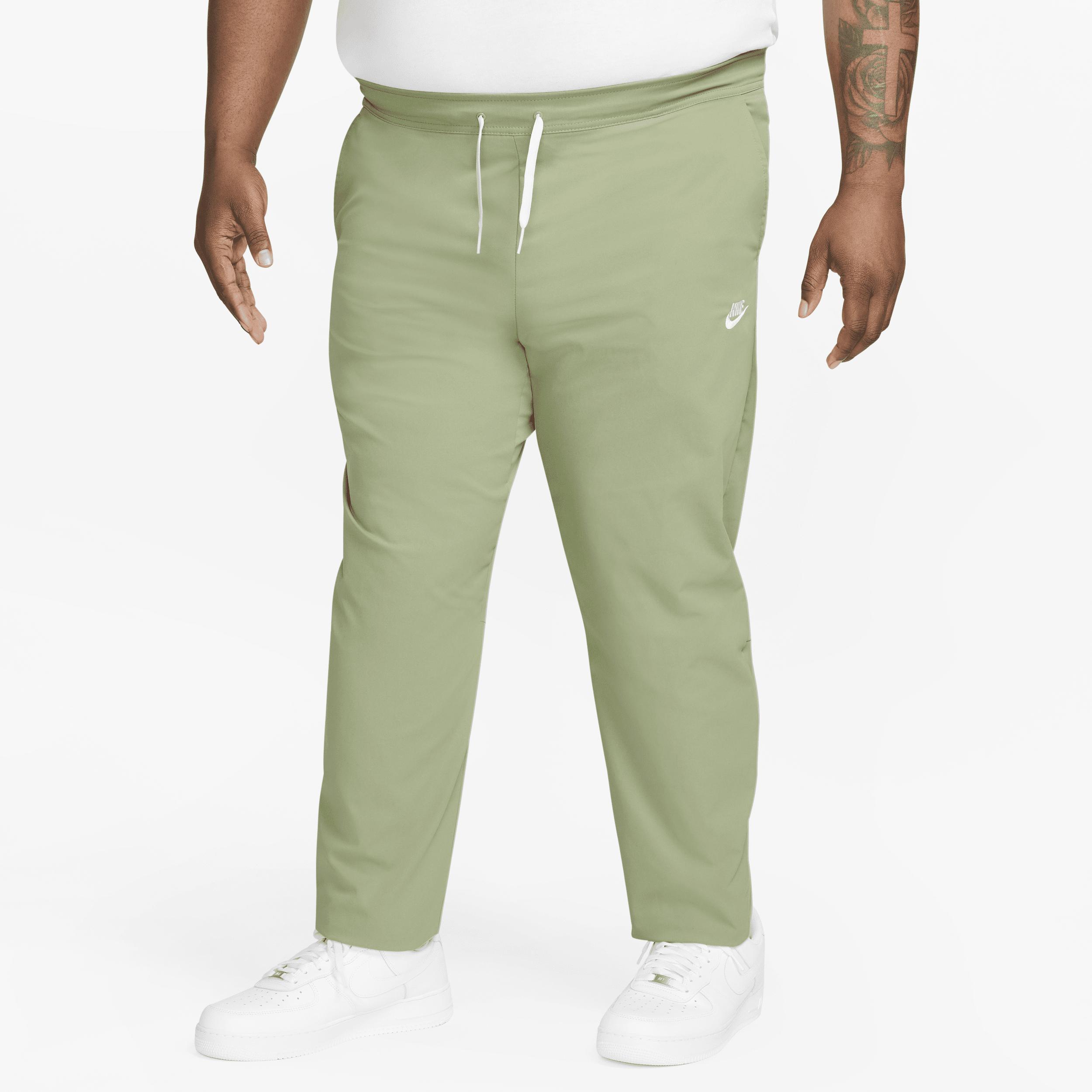 Nike Club Men's Woven Tapered Leg Pants Product Image