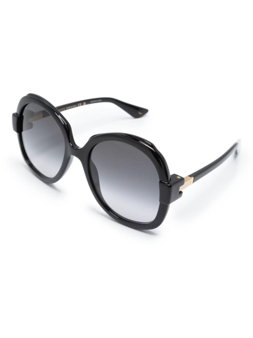 Logo-plaque Oversize-frame Sunglasses In Black Product Image