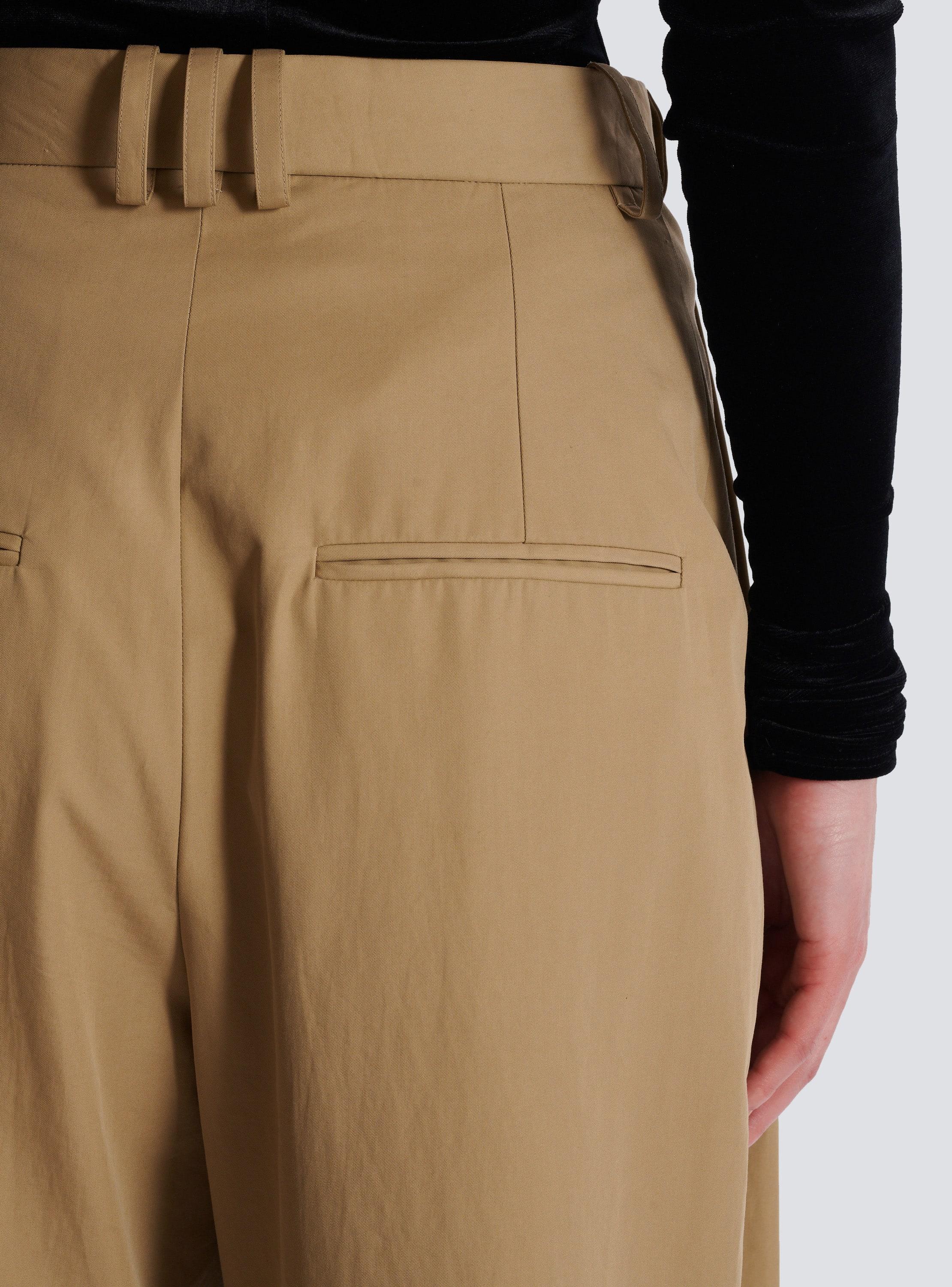 Pleated cotton trousers Product Image