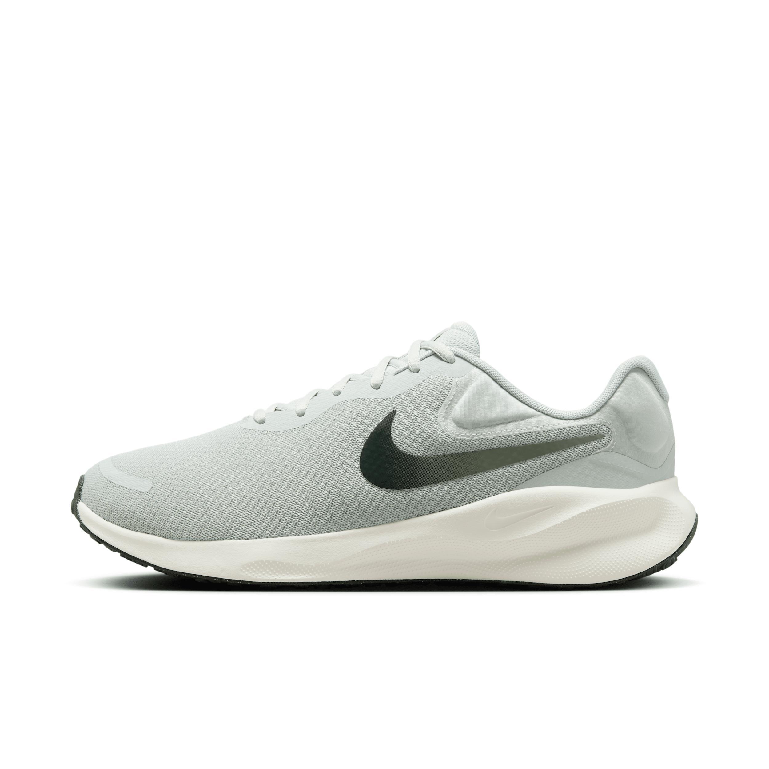 Nike Men's Revolution 7 Road Running Shoes (Extra Wide) Product Image