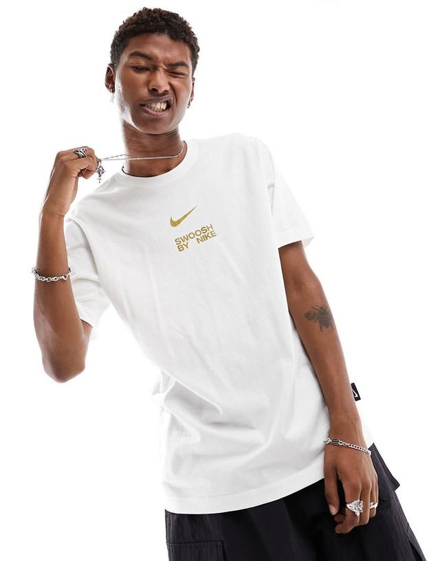 Nike Big Swoosh t-shirt Product Image