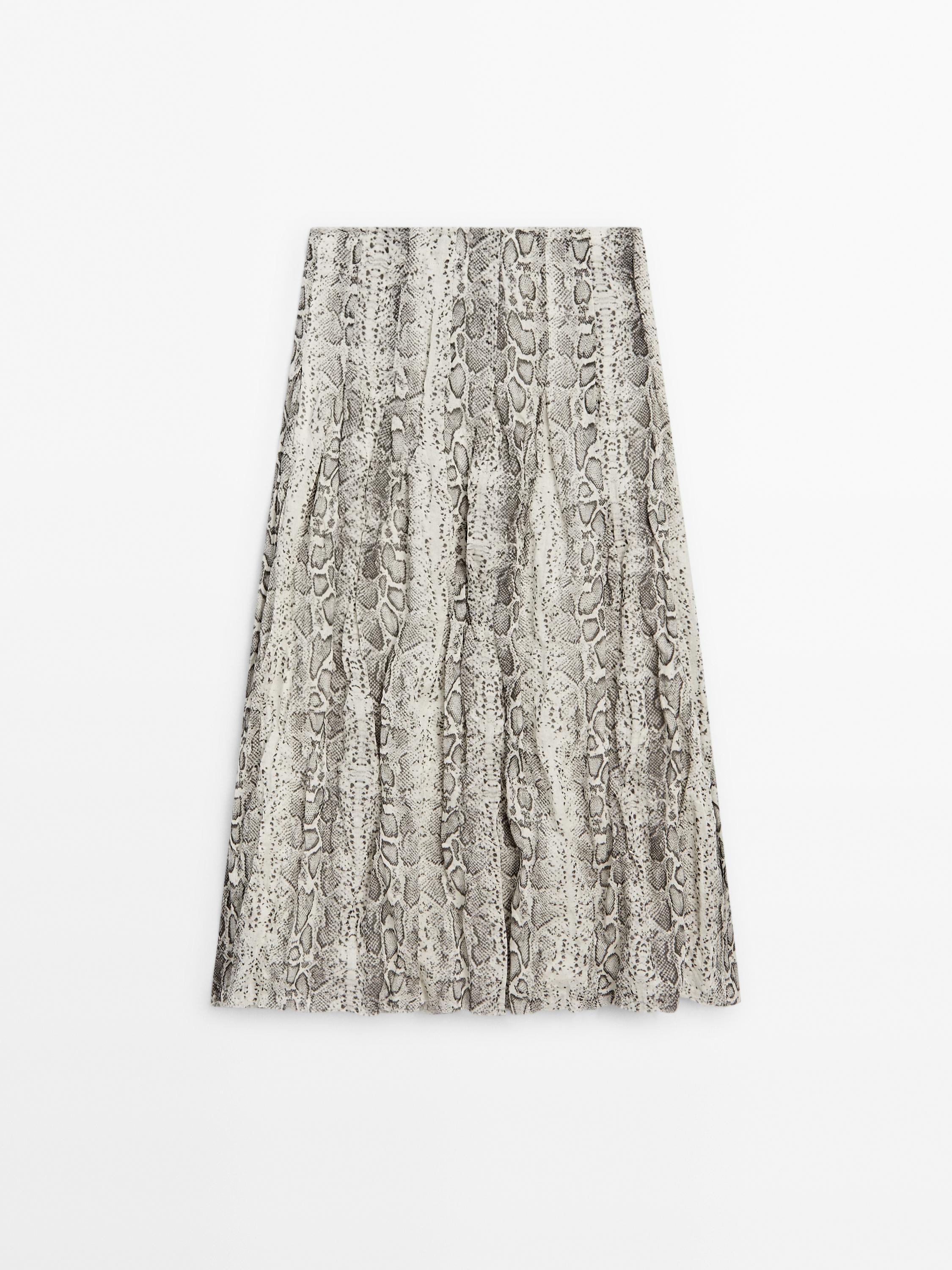 Snakeskin print wool blend midi skirt · Grey · Smart / Skirts | Massimo Dutti Product Image