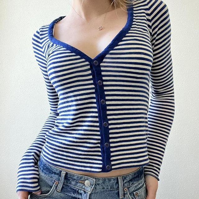 Long Sleeve V-Neck Striped Button Cropped Top Product Image