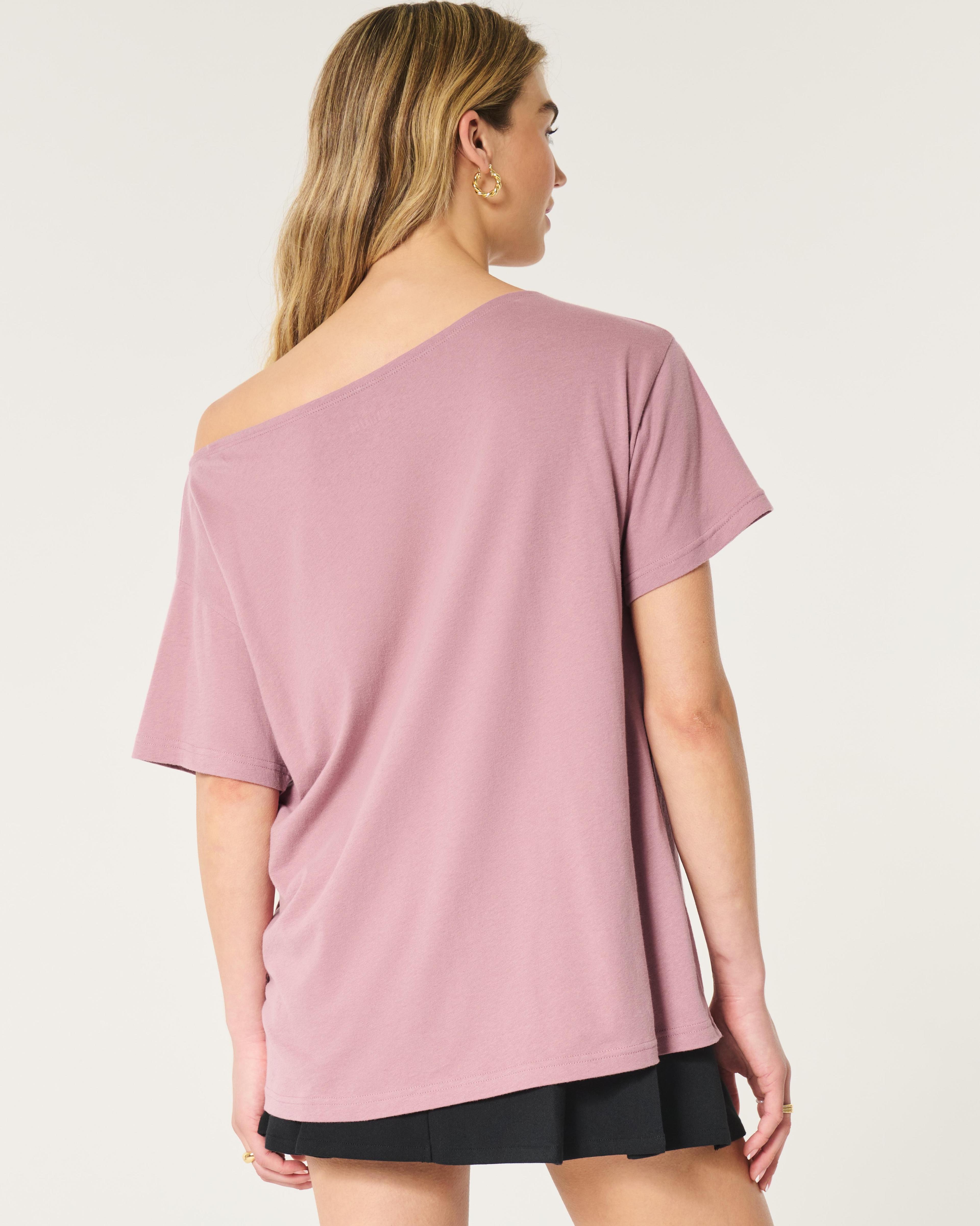 Oversized Off-the-Shoulder Reneé Rapp Graphic Tee Product Image