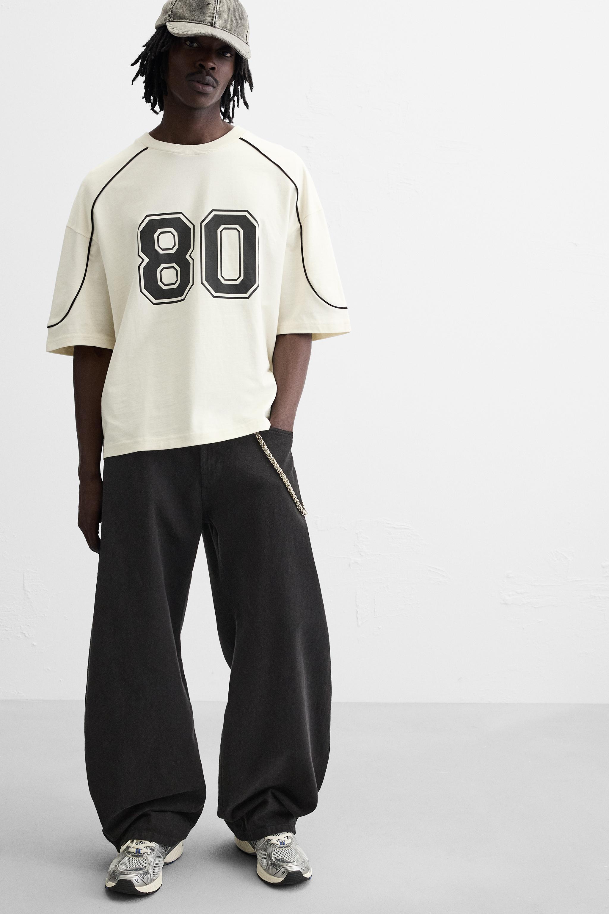 CONTRASTING NUMBER T-SHIRT Product Image