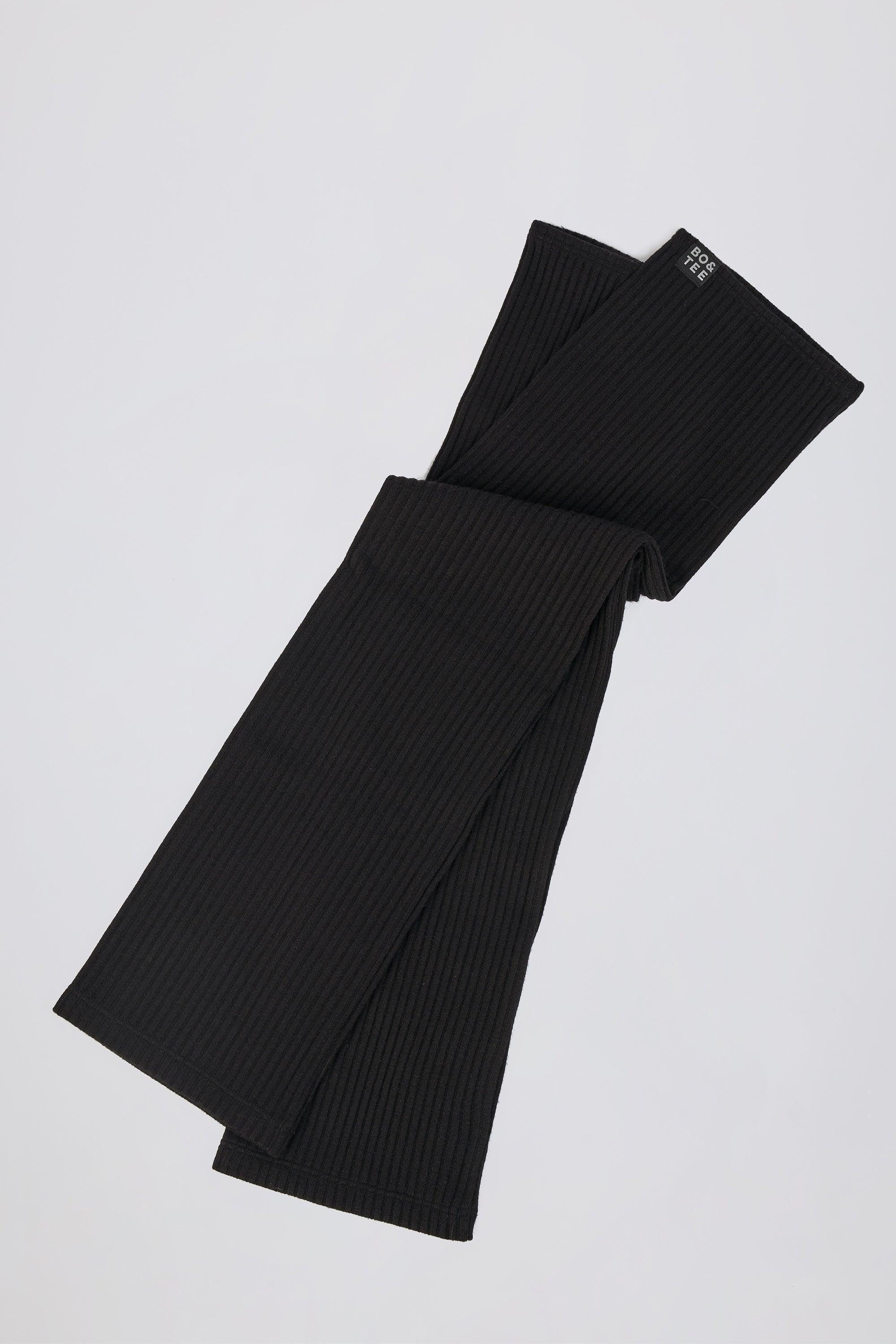 Leg Warmers in Black Product Image