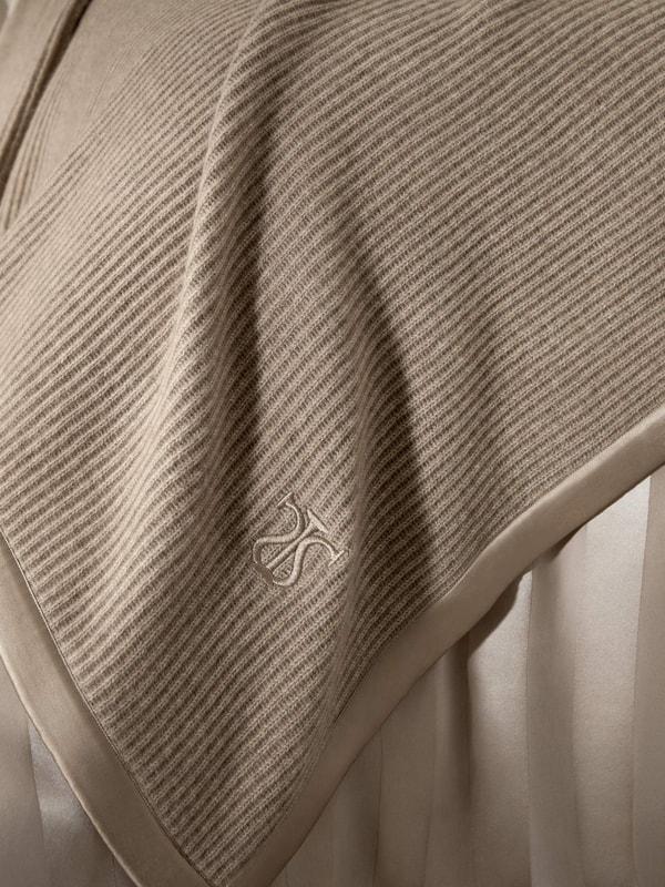 Cashmere Throw With Silk Edging Product Image