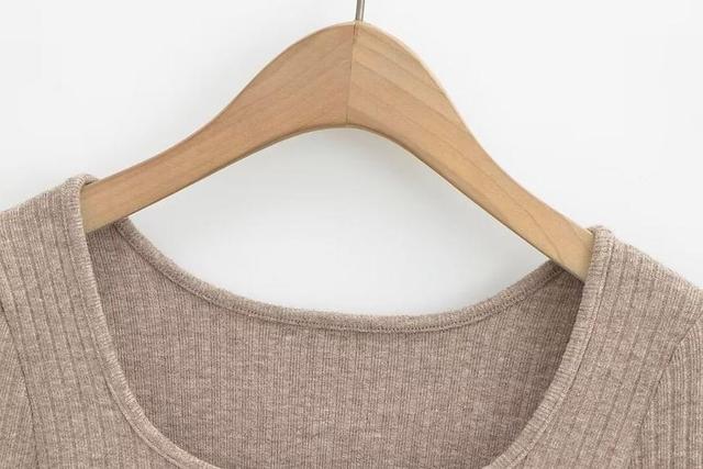 Long Sleeve Scoop Neck Plain Ribbed Crop Top Product Image