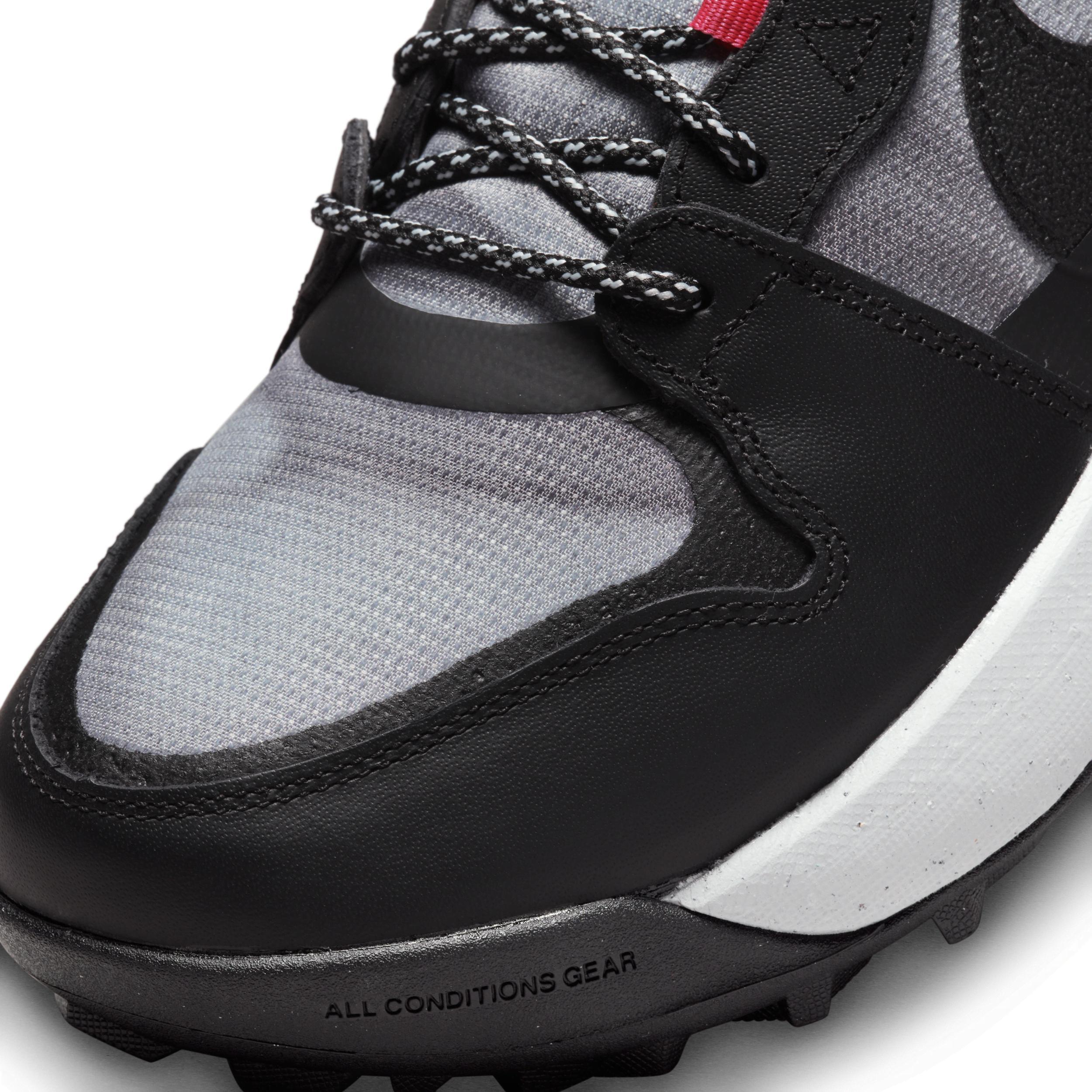 Men's Nike ACG Lowcate SE Shoes Product Image