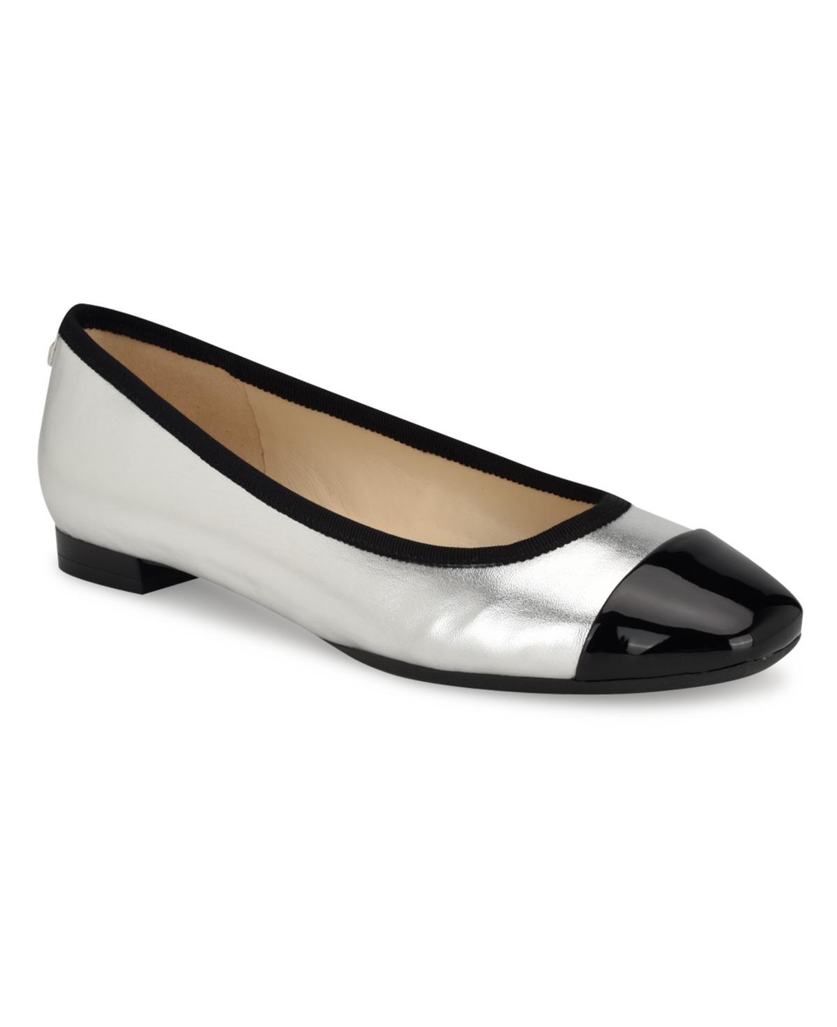 Nine West Ollin Womens 9X9 Slip-On Flats Product Image