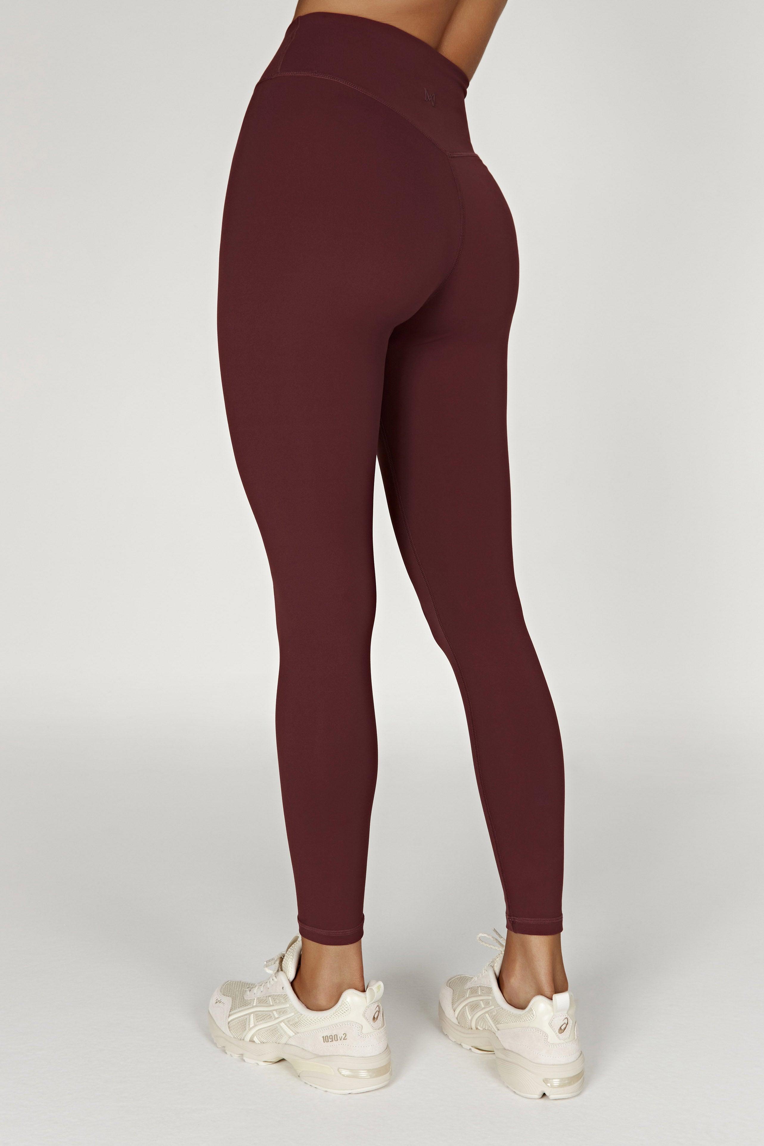 Venus V Back Leggings - Mahogany Product Image