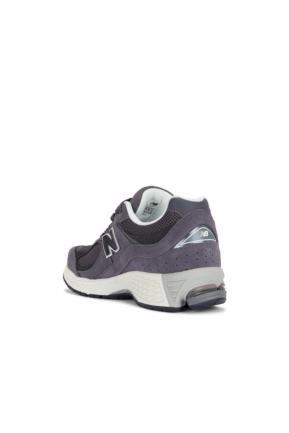 2002r New Balance Product Image