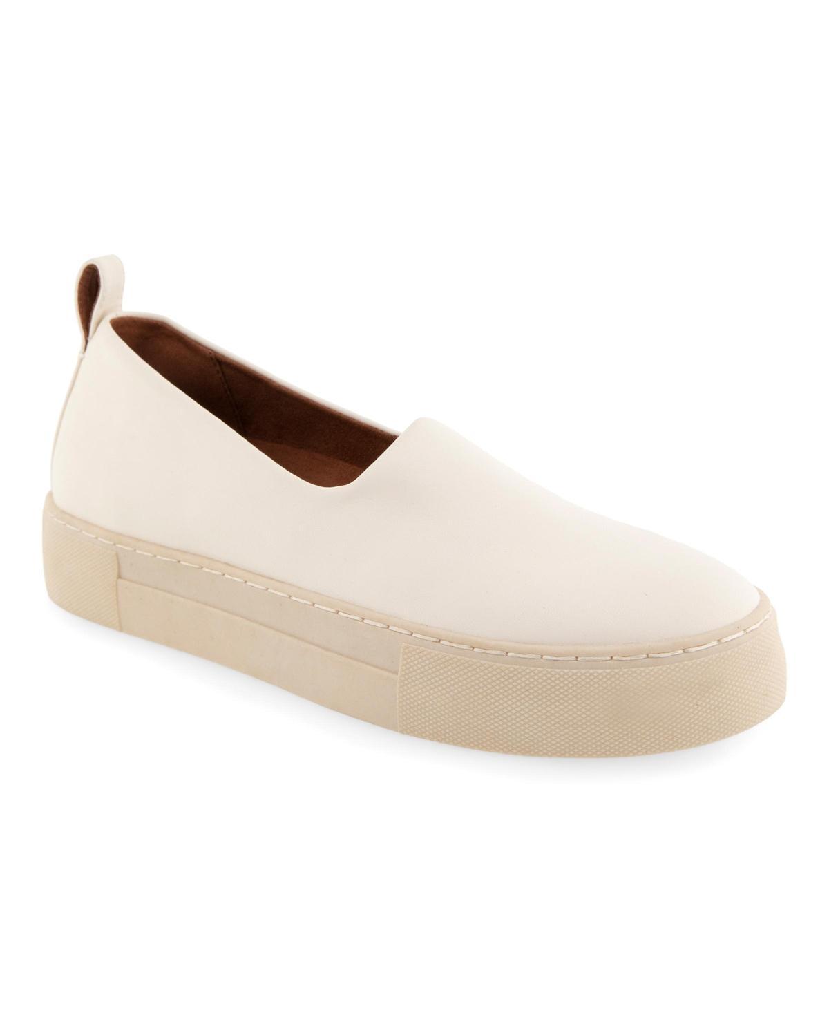 Aerosoles Womens Blakely Flatform Flats Product Image