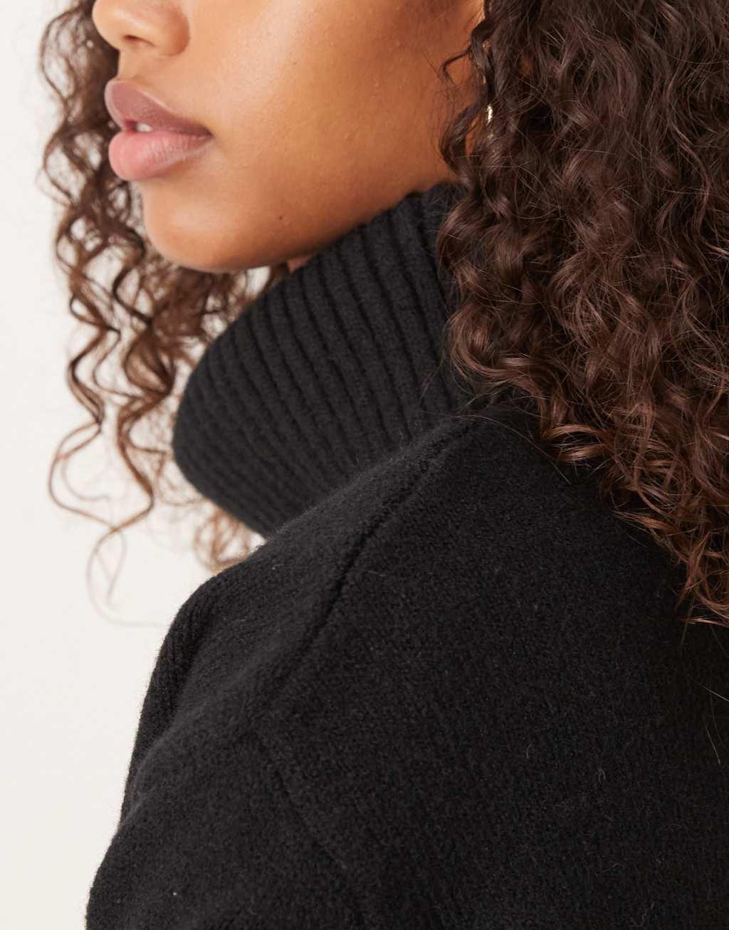 Glamorous turtle neck slouchy sweater in black knit Product Image