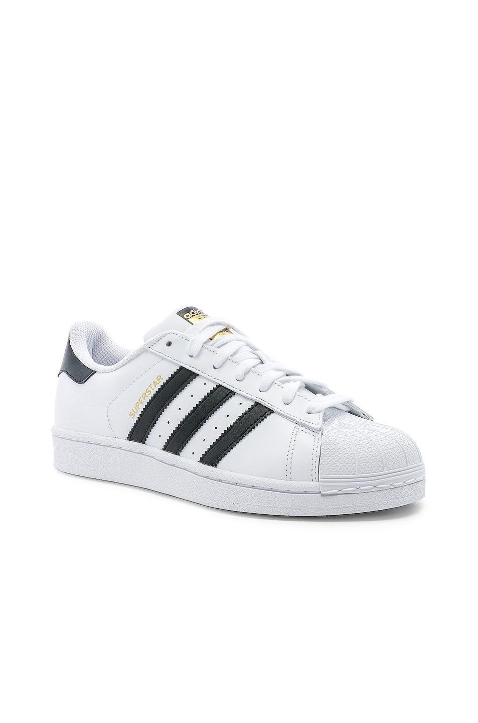 adidas Originals Mens adidas Originals Superstar Casual Sneaker - Mens Basketball Shoes Cloud White/Cloud White Product Image