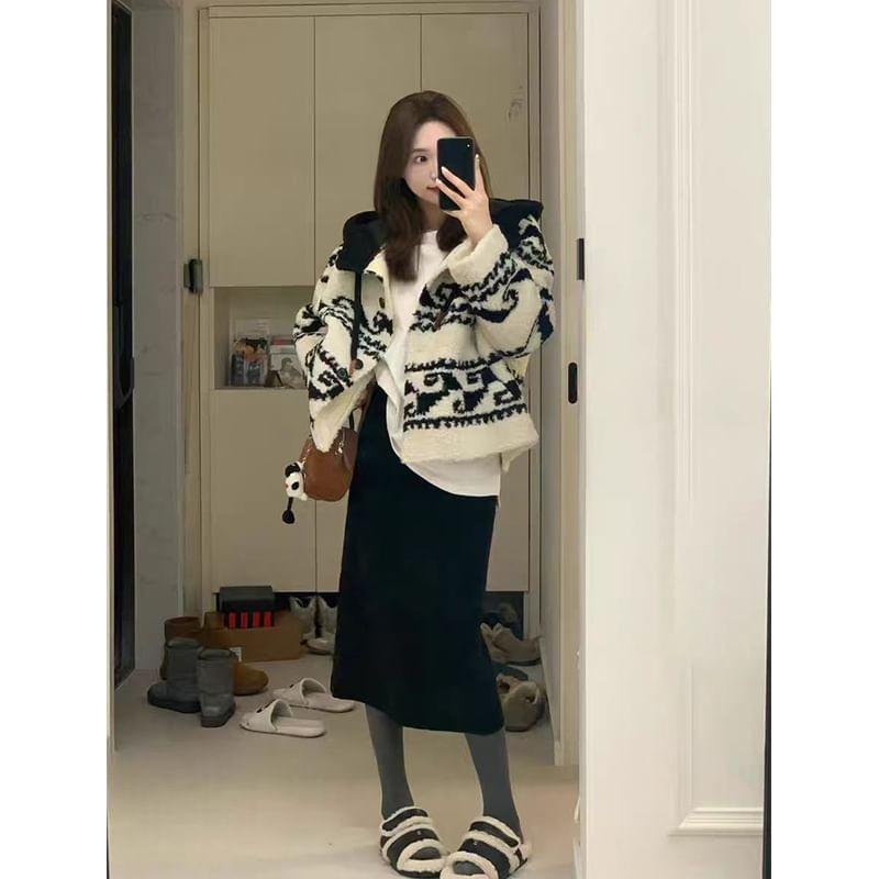 Pattern Jacquard Button-Up Cardigan Product Image