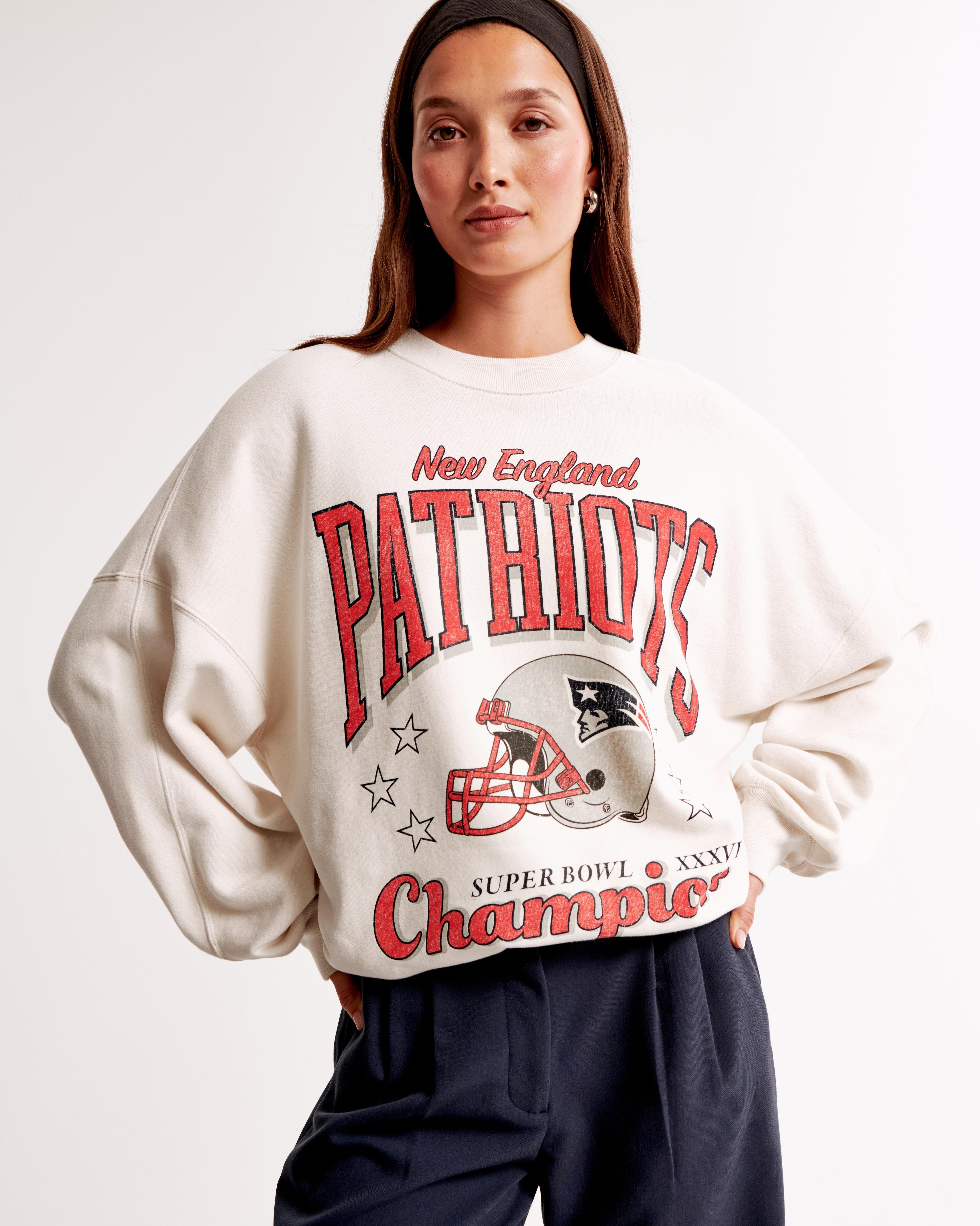 Chicago Bears Graphic Oversized Sunday Crew Product Image