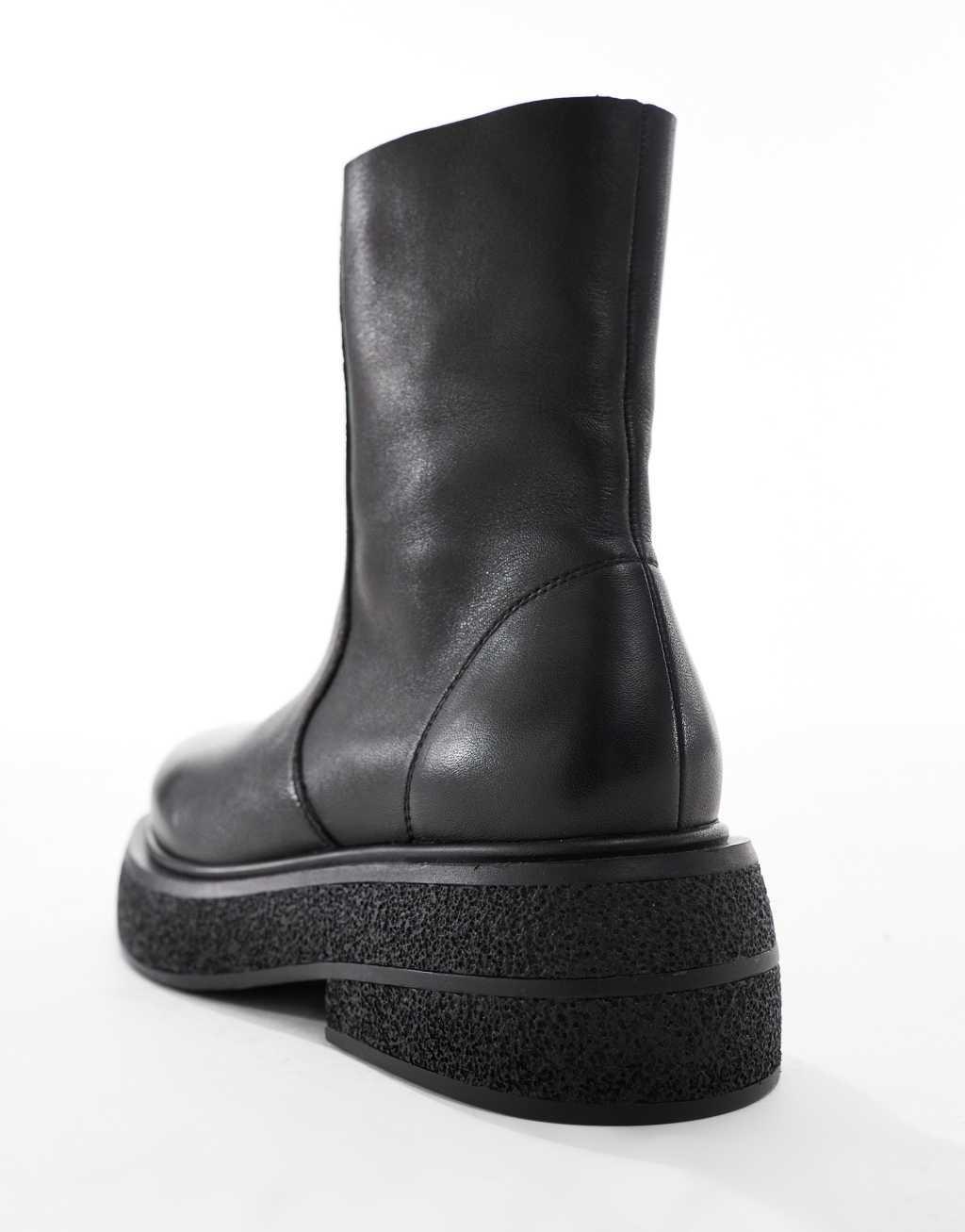 ASOS DESIGN Achieve flat leather boots in black Product Image