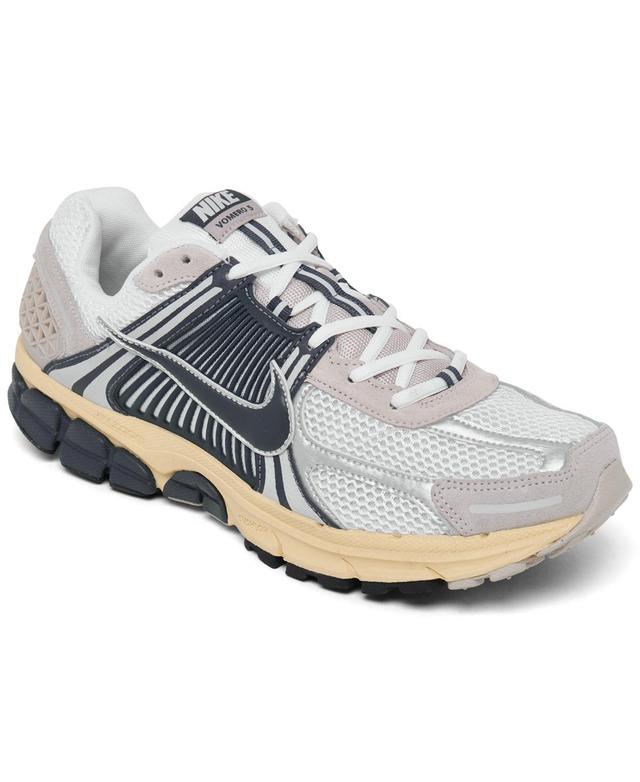 Nike Men's Zoom Vomero 5 Shoes Product Image