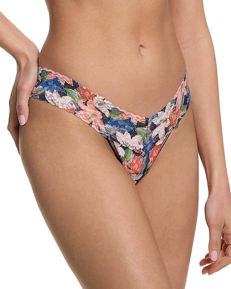 Printed Low-Rise Signature Lace Thong Product Image