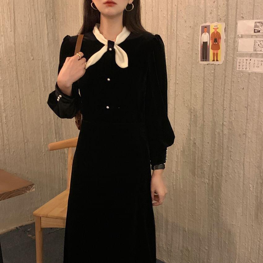 Long Sleeve Tie Neck Two Tone Button Velvet Midi A-Line Dress Product Image