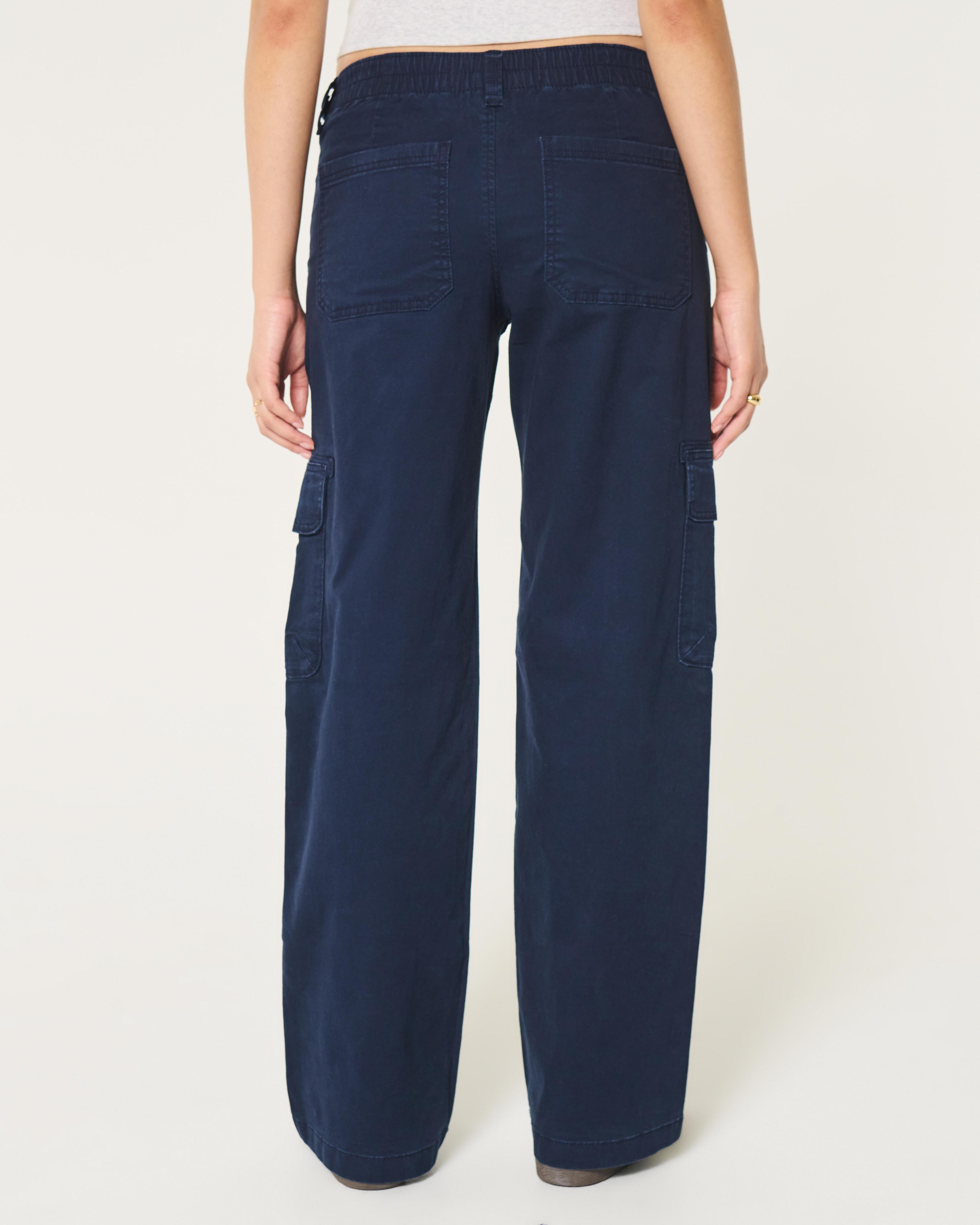 Low-Rise Baggy Cargo Pants Product Image