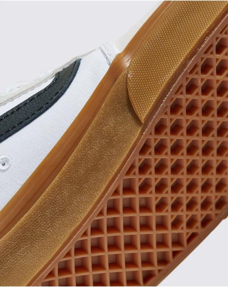 Skate Chukka Low Sidestripe Shoe Product Image