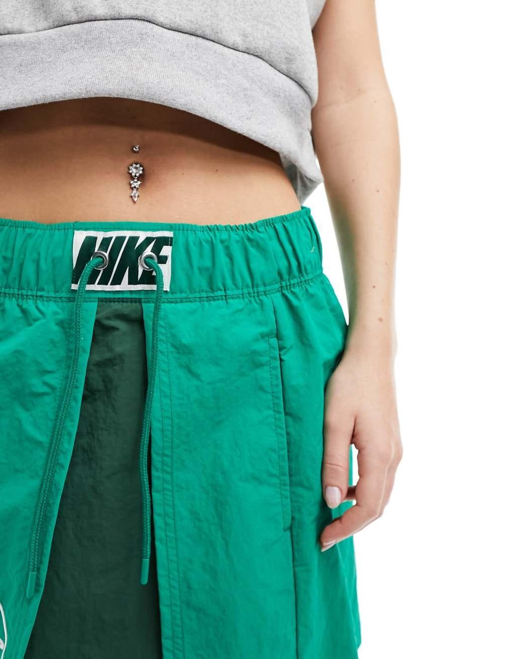 Nike WWC skirt in green Product Image