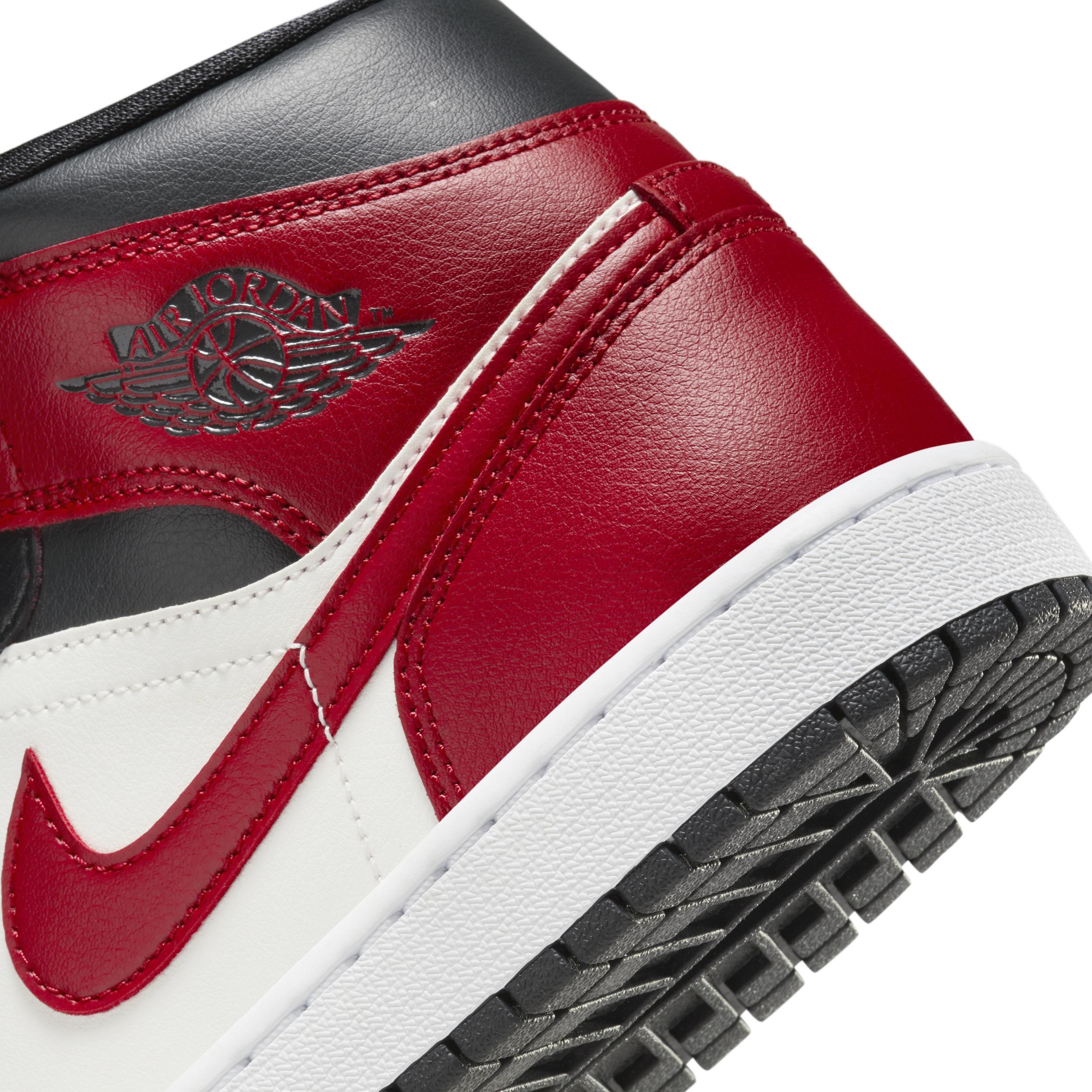 Women's Air Jordan 1 Mid Shoes Product Image