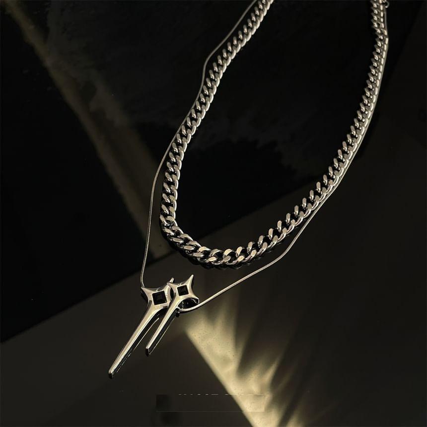 Star Pendant Layered Alloy Choker Product Image