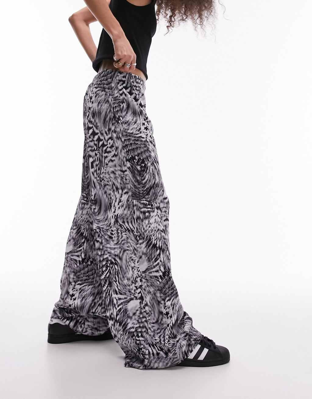 Topshop abstract printed plisse pants in mono Product Image