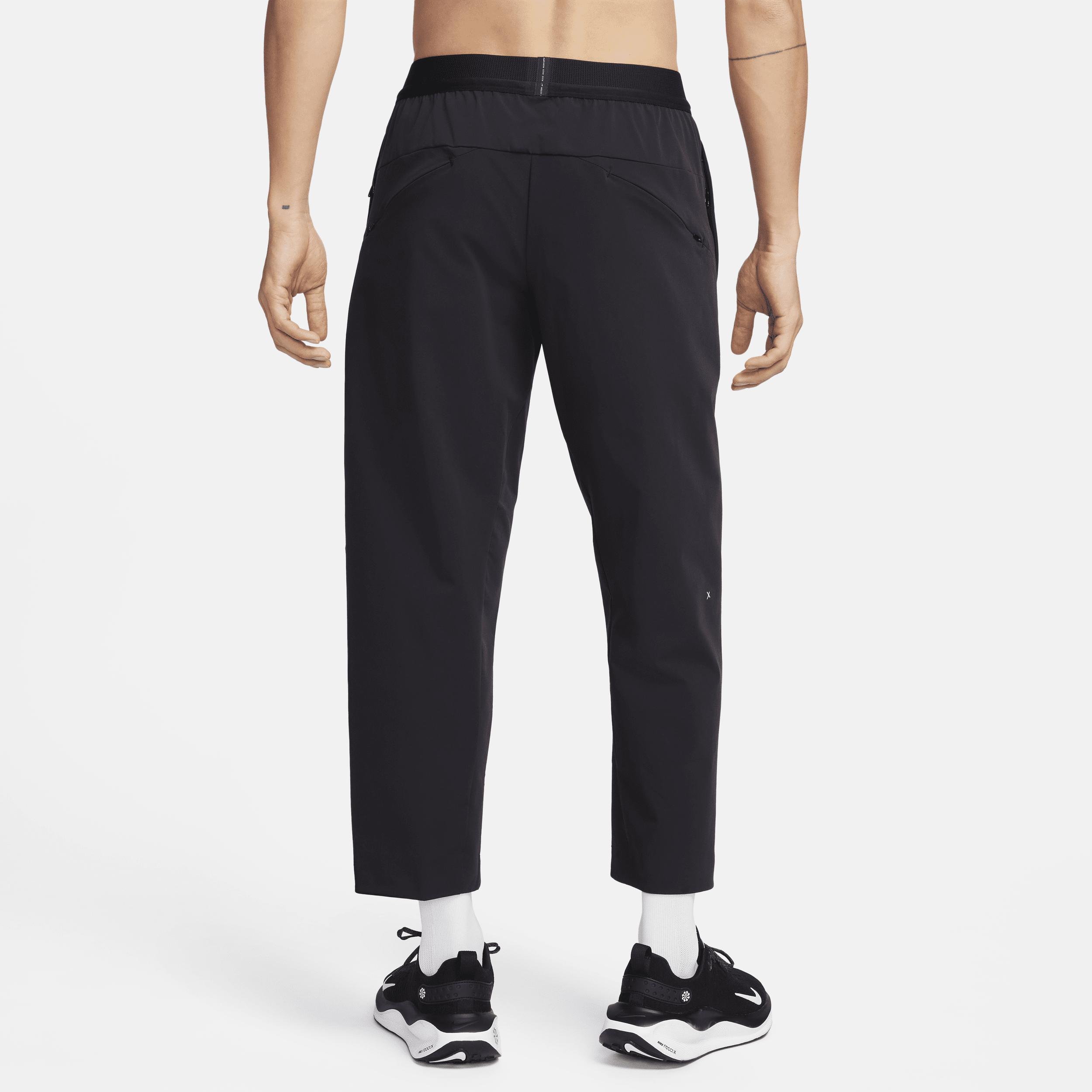 Nike Men's A.P.S. Dri-FIT Woven Versatile Pants Product Image