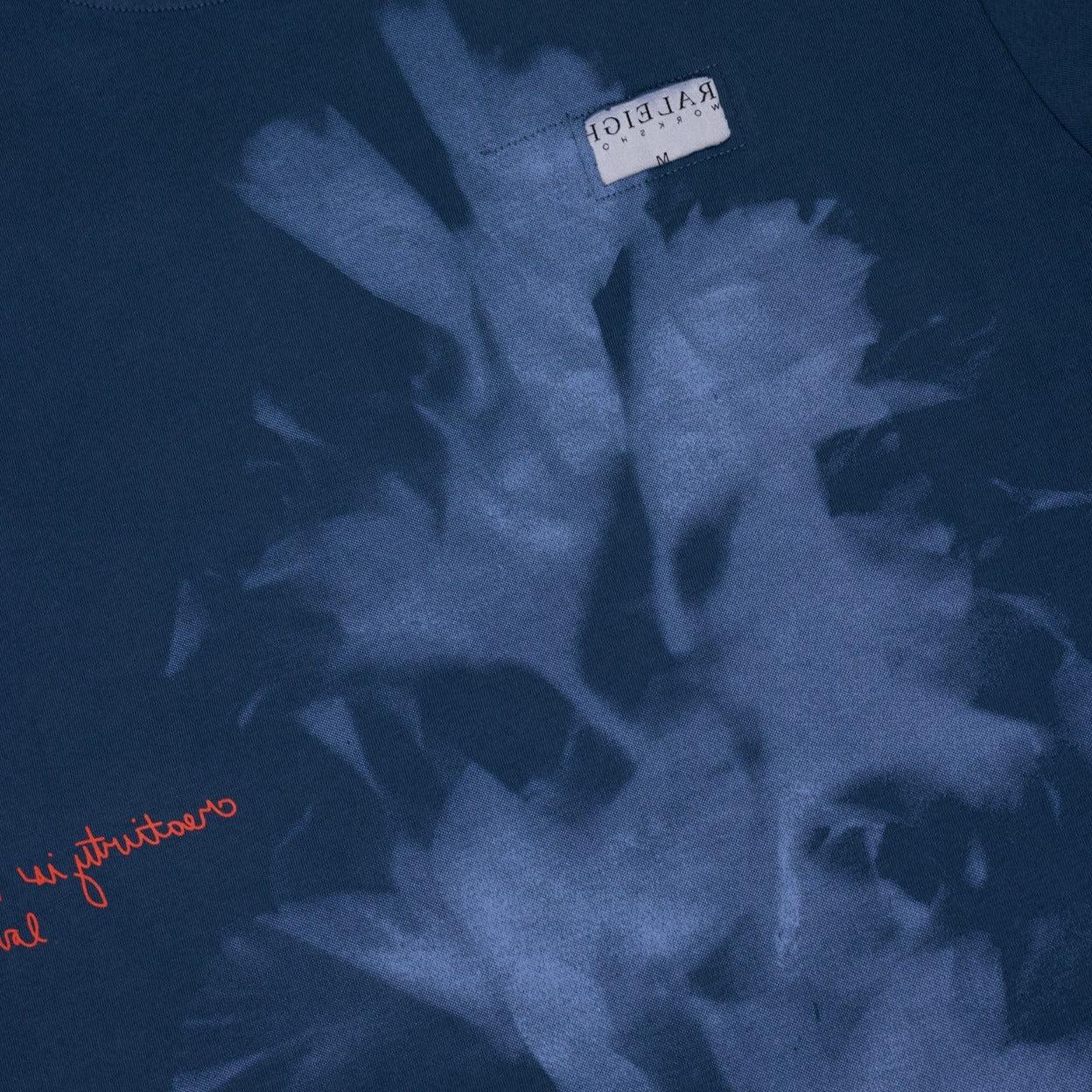 Cyanotype Flower Tee Male Product Image