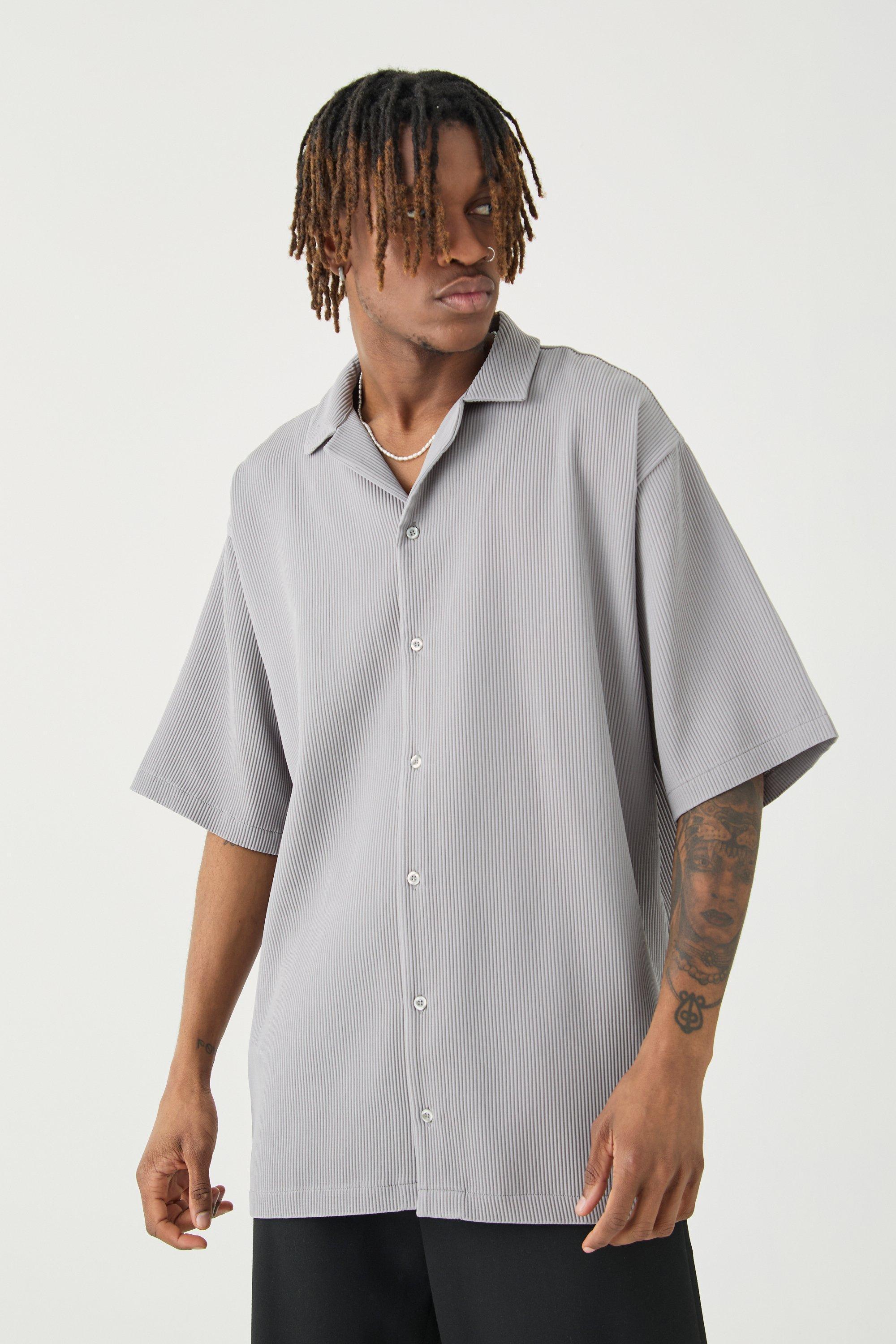 Tall Short Sleeve Pleated Oversized Shirt | boohooMAN USA Product Image