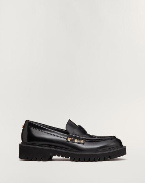 ROCKSTUD CALFSKIN LOAFER product image