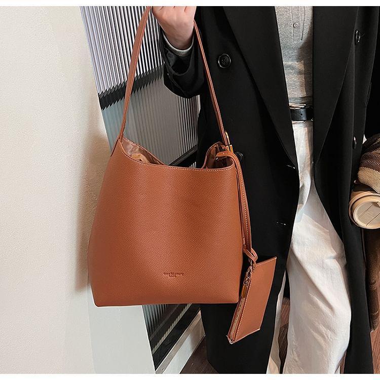 Set: Plain Faux Leather Tote Bag + Pouch Product Image