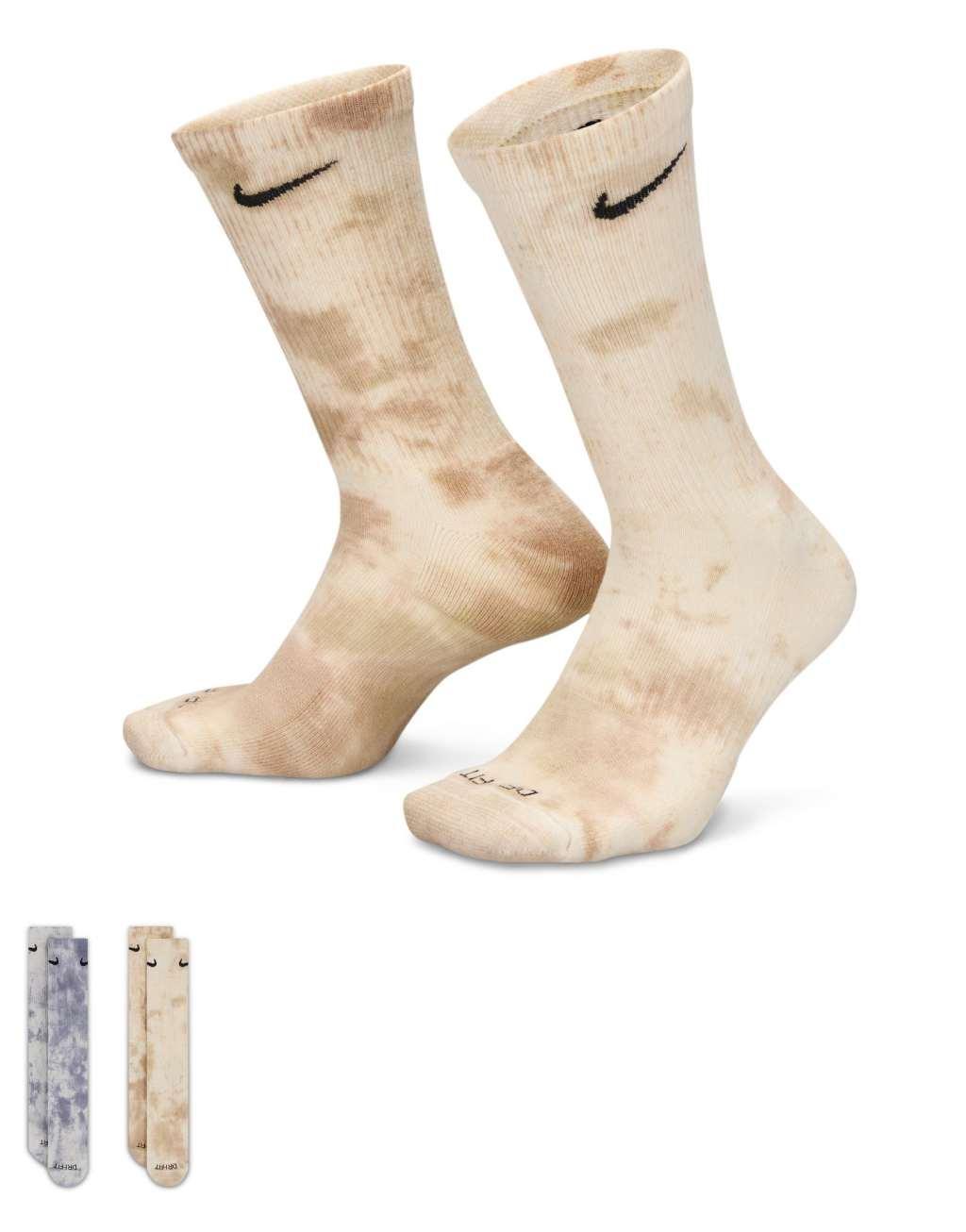 Nike Everyday Plus 2-pack crew socks in gray Product Image