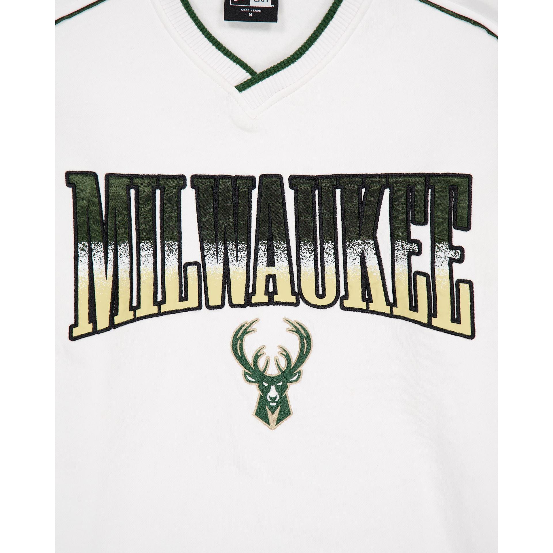 Milwaukee Bucks Sport Classics White Crewneck Male Product Image