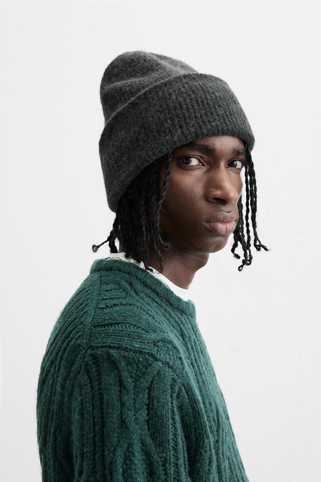 ALPACA BLEND KNIT HAT Product Image