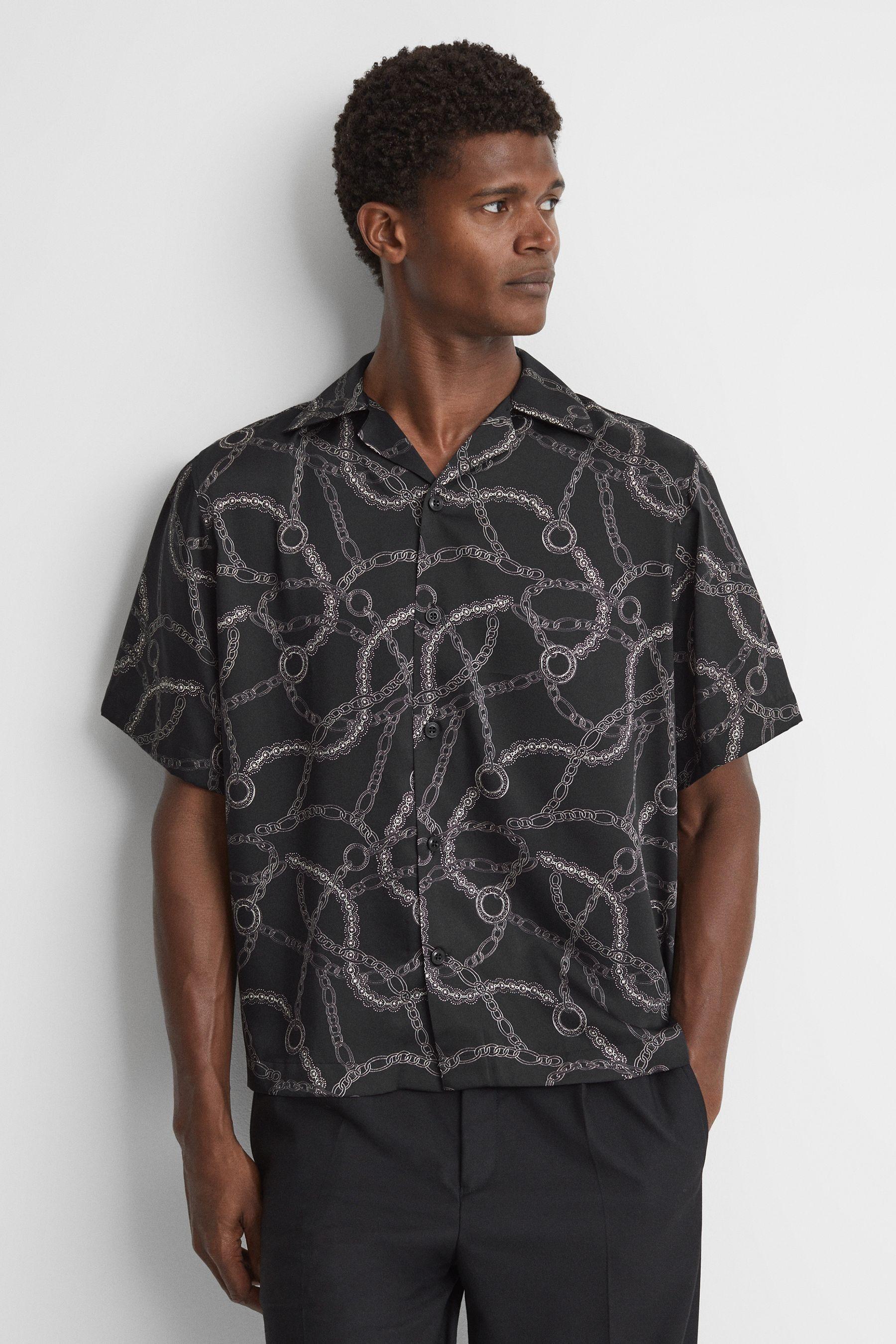 REISS Quest Printed Short Sleeve Button Front Camp Shirt In Black Product Image