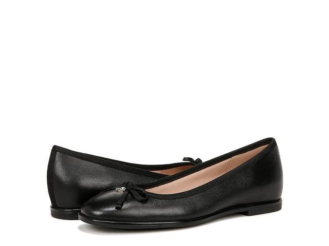 Naturalizer Essential Leather) Women's Flat Shoes Product Image