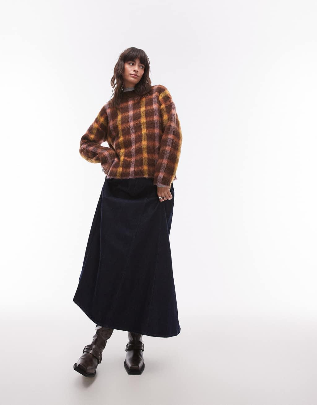 Topshop knitted blurred check relaxed longline sweater in brown Product Image