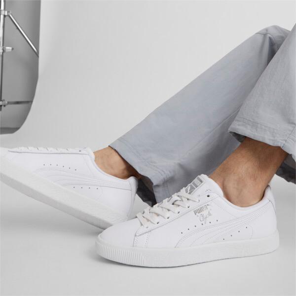 PUMA Clyde Core Foil Men's Sneakers in White/Silver Product Image