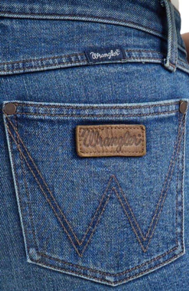 Wrangler Retro® Ladies' Belle Mae MR Medium Wash Boot Cut Jeans Product Image