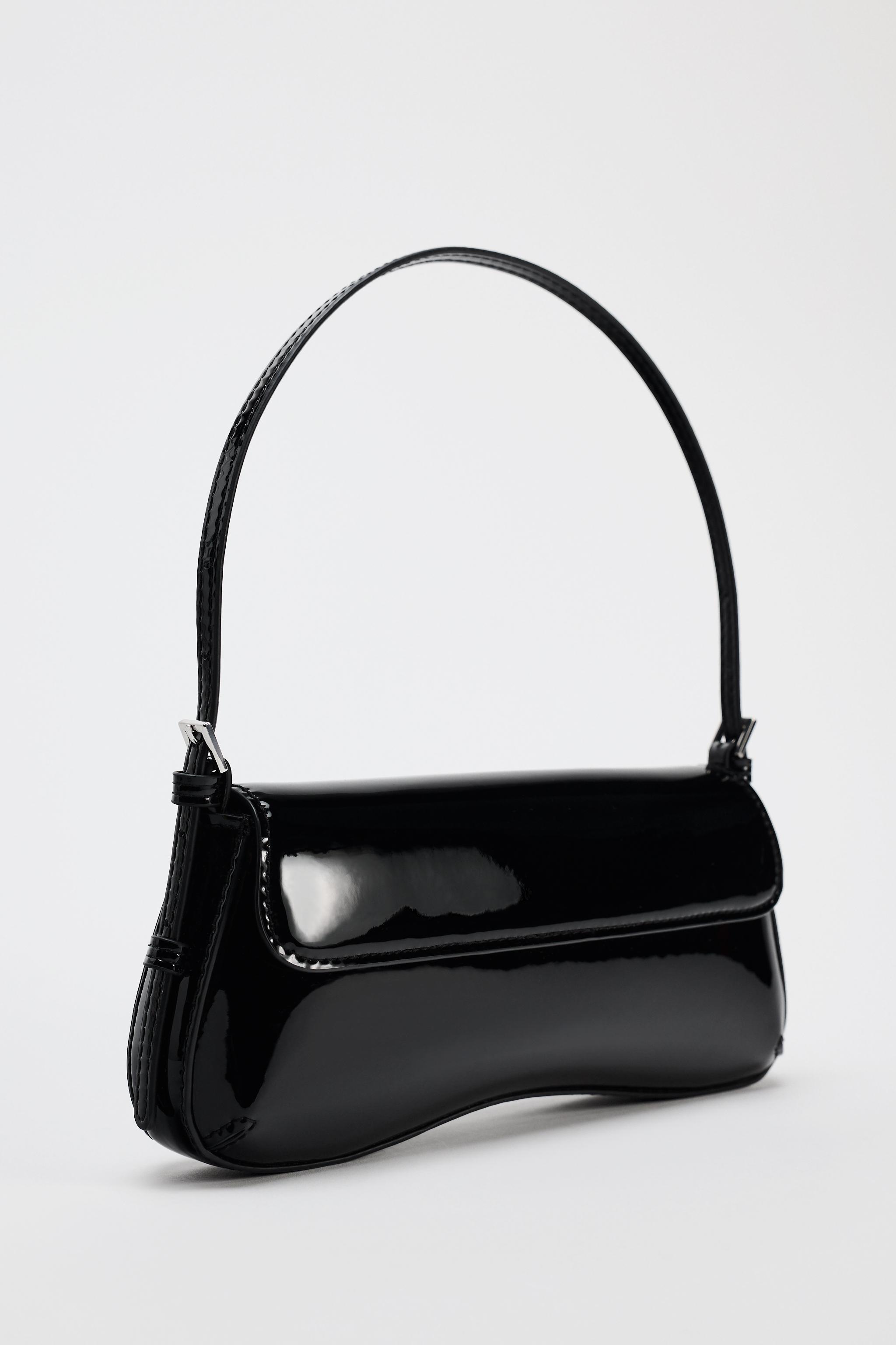 FLAP SHOULDER BAG Product Image