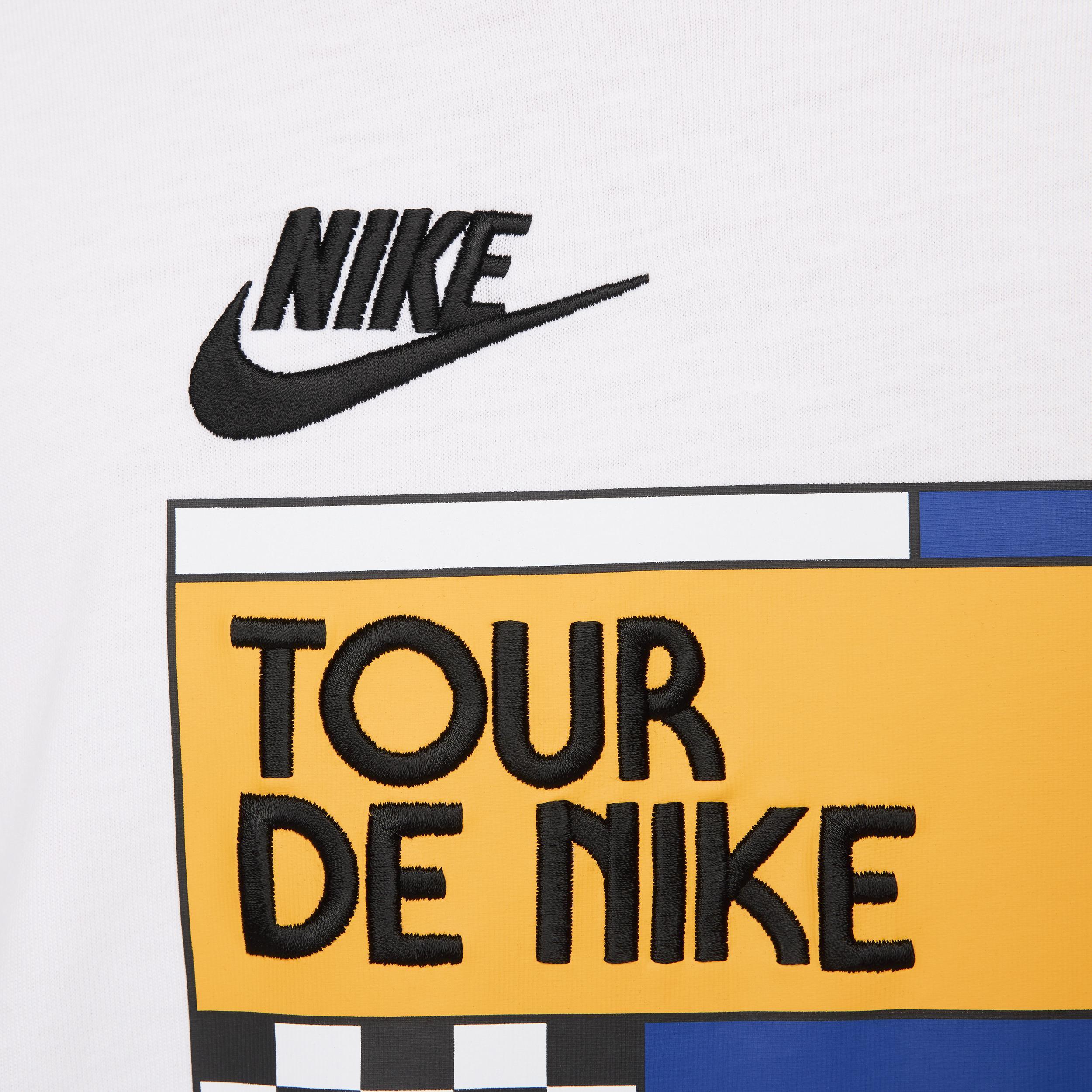 Nike Sportswear Men's T-Shirt Product Image