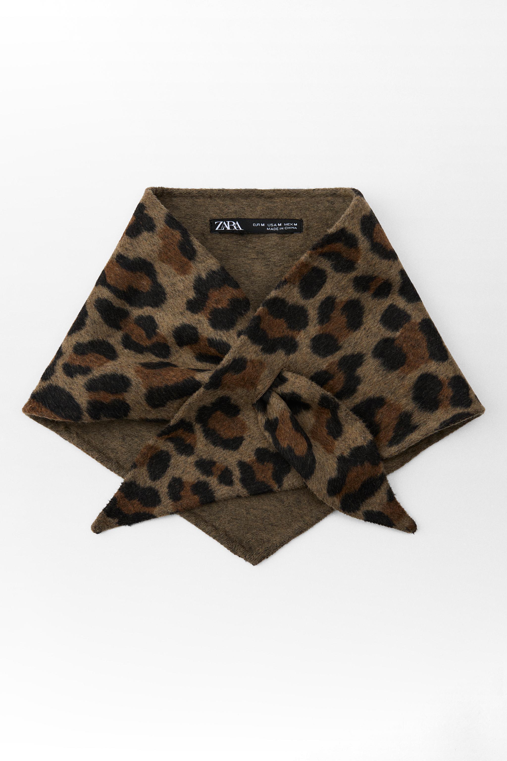 ANIMAL PRINT WOOL BLEND BANDANA Product Image