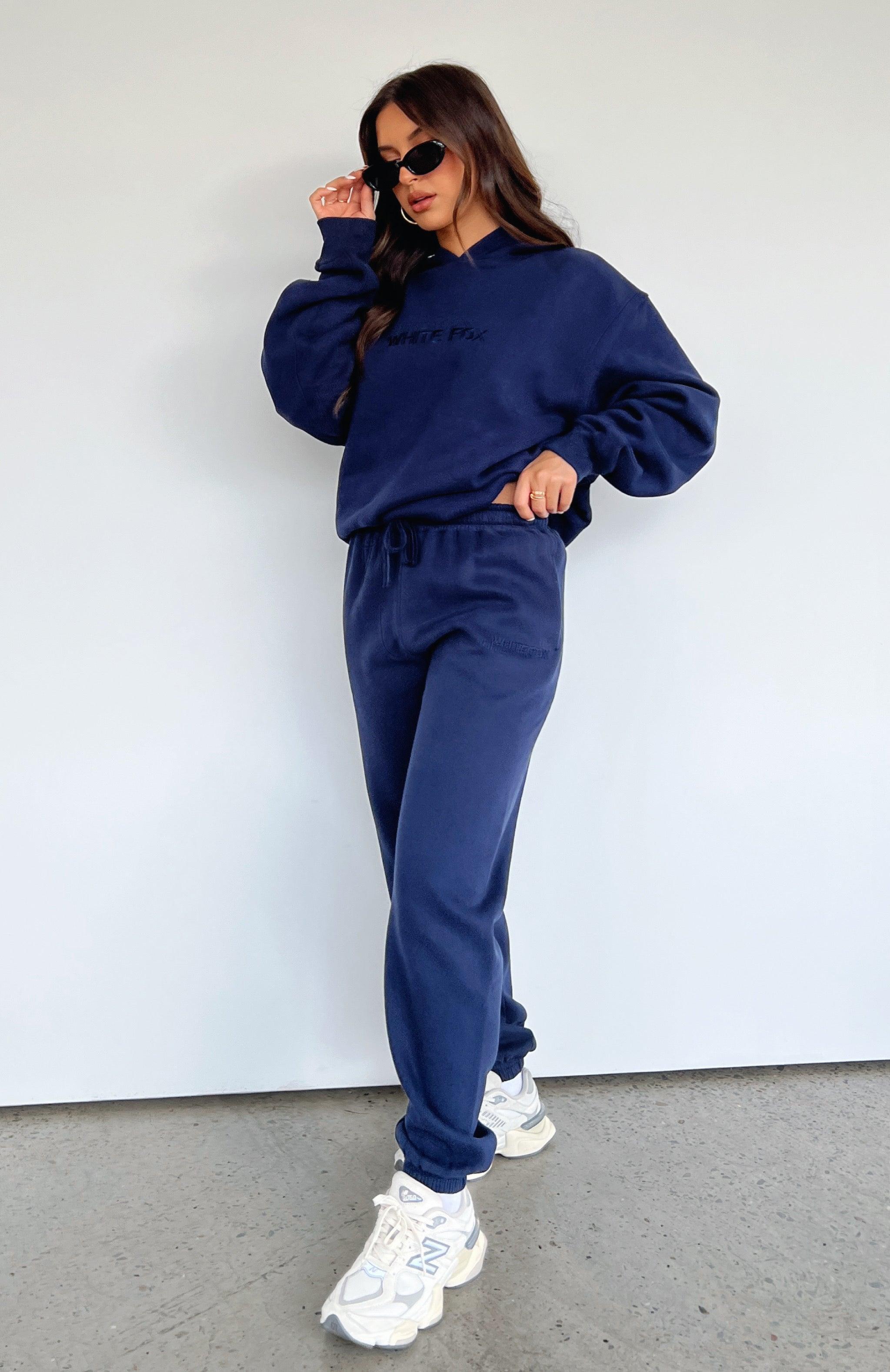 Stay Lifted Sweatpants Navy product image